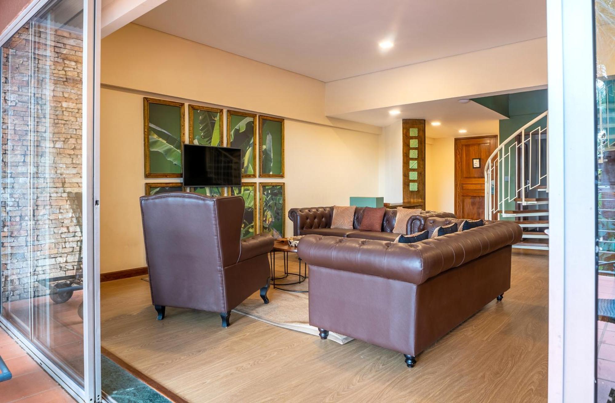 Kabira Country Club Hotel