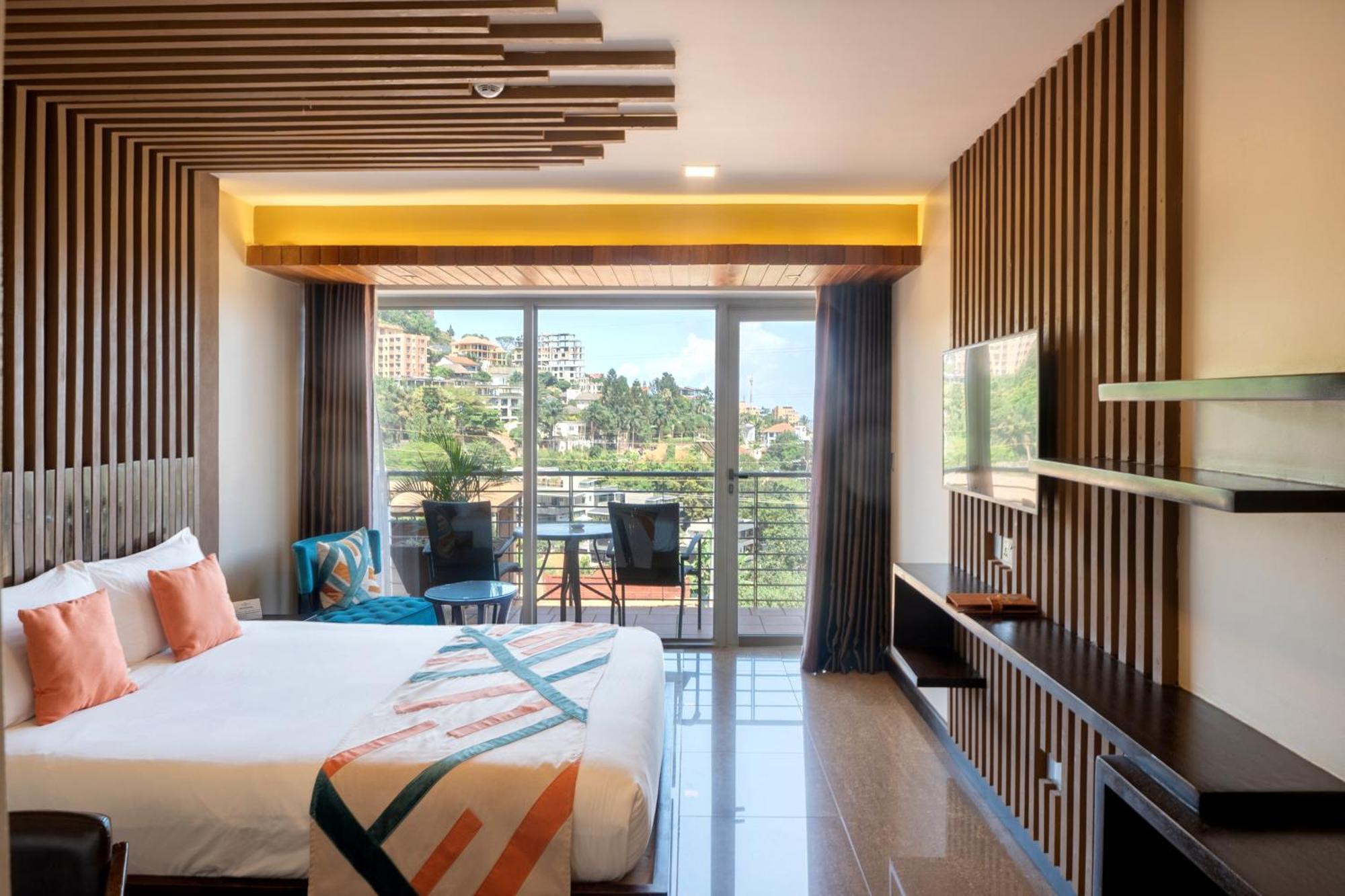 Kabira Country Club Hotel